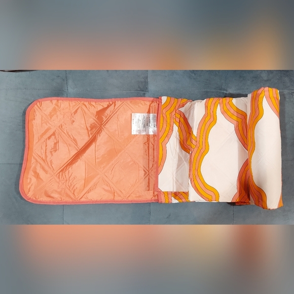 NWT SOCIETY6 PICNIC BEACH RETRO BLANKET CUSTOM WATERPROOF SANDPROOF CARRY HANDLE - Picture 9 of 11